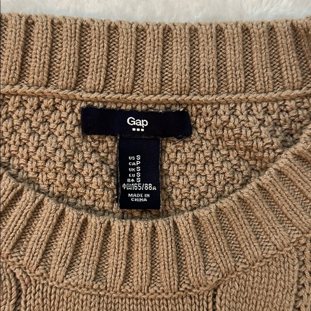 Sweater - Picture 3 of 3